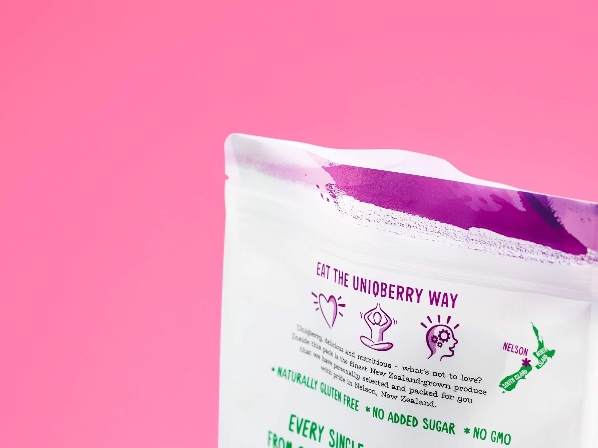 onfire design uniqberry frozen berry packaging design 9